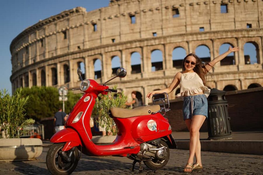 Rome: Night Photography service by Vespa with Aperol Spritz - Who should book this Rome night ride?
