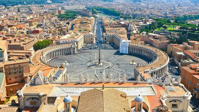 Rome on Wheels: Experience the City with a Vespa Tour - The Colosseum and Palatine Hill