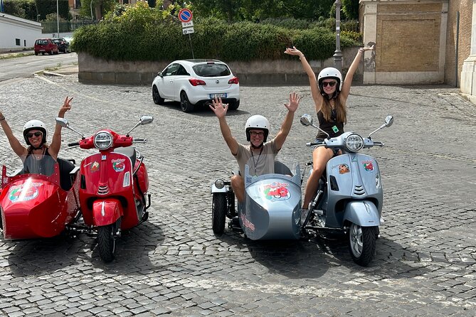 Rome Private Tour in a Vintage Vespa Sidecar Style for 90 Minutes - The Colosseum and ancient Rome