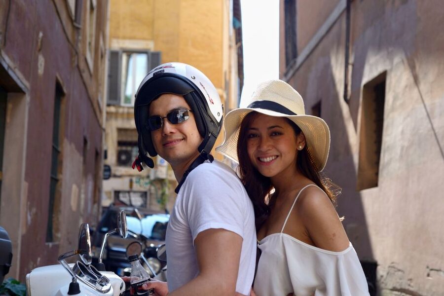 Rome: Self-Driven Sightseeing Tour by Vespa - Meeting the guide and getting set up