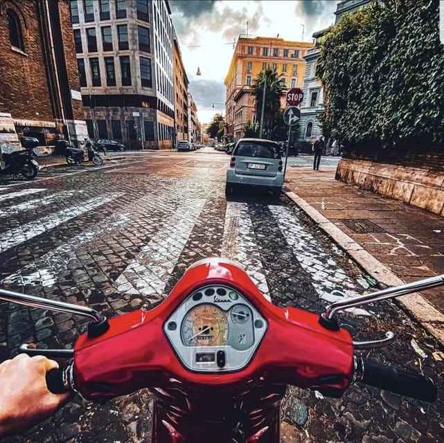 Rome: Vespa 125cc Daily rental ( Rome Termini & Vatican ) - How the map and personal tips add value