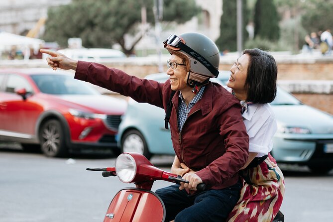 Rome Vespa Photography Service - The Colosseum photo stop takes about 30 minutes