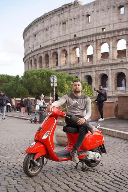 Rome Vespa: Photos, City Highlights, Sightseeing by Vespa - Castel Sant’Angelo and the finish at Piazza Navona