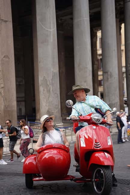 Rome Vespa Sidecar Tour: 90-Minute Panoramic Experience - The Colosseum photo stop