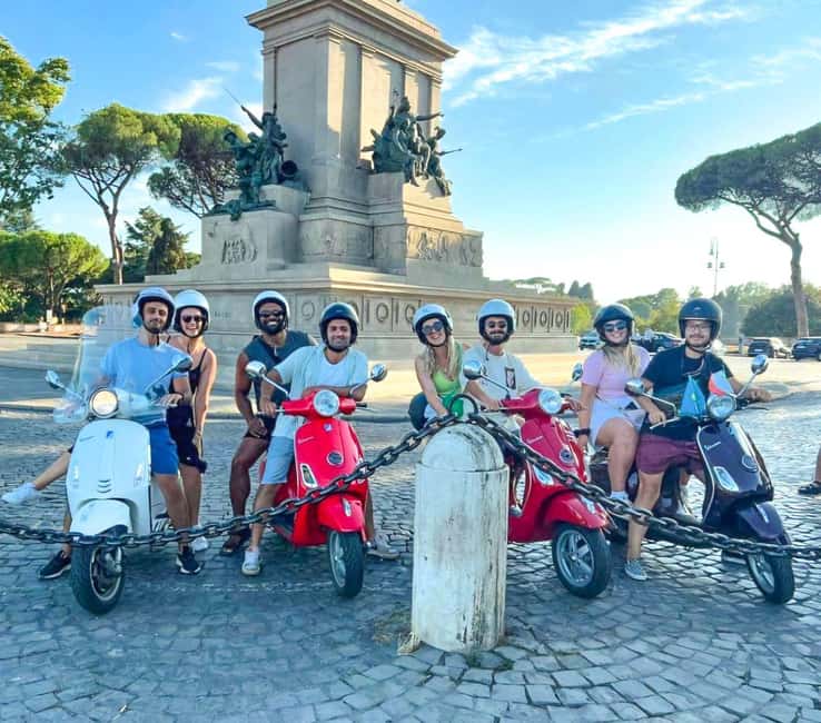 Rome: Vespa tour “When in Rome” with Dessert and Photography - At a glance