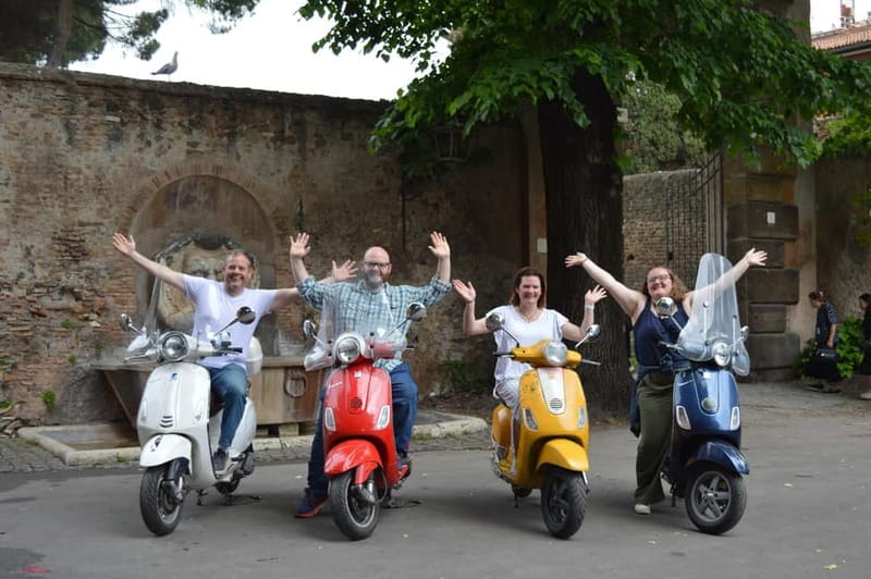 Rome: Vespa tour “When in Rome” with Dessert and Photography - Meeting at Via Cavour