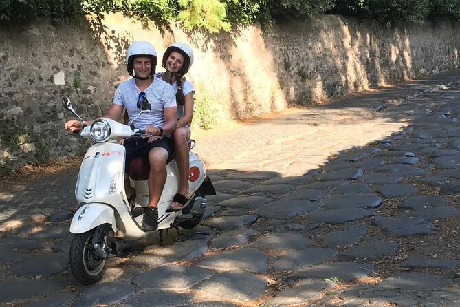 Rome Vespa Tour with Gelato Stop - St. Peter’s Basilica from the road