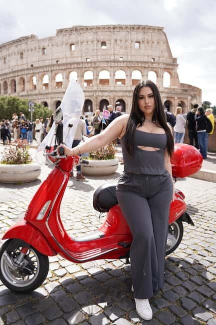 Rome: Vespa Tour with Hidden Gems and Driver - What the $49 price delivers
