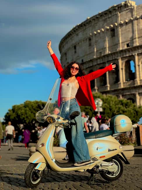 Rome: Vespa Tour with Local Guide - What the guides add to the experience