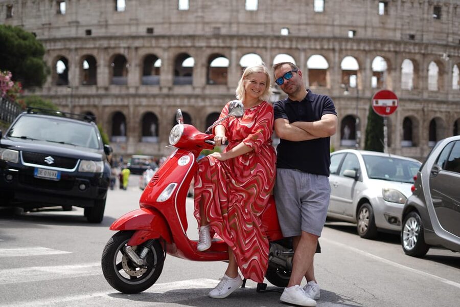 Rome: Vespa Tour with Photo services Small‑Group Highlights - Janiculum Hill: the final major viewpoint