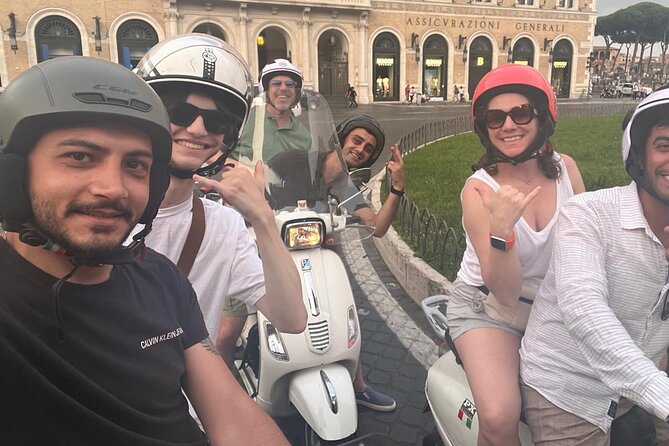 Rome Vespa tour with Pro Photographer - The guides make the ride feel safe and personal