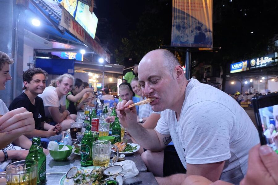 Saigon: Night Sightseeing And Street Food Tour By Vespa - What the private format means