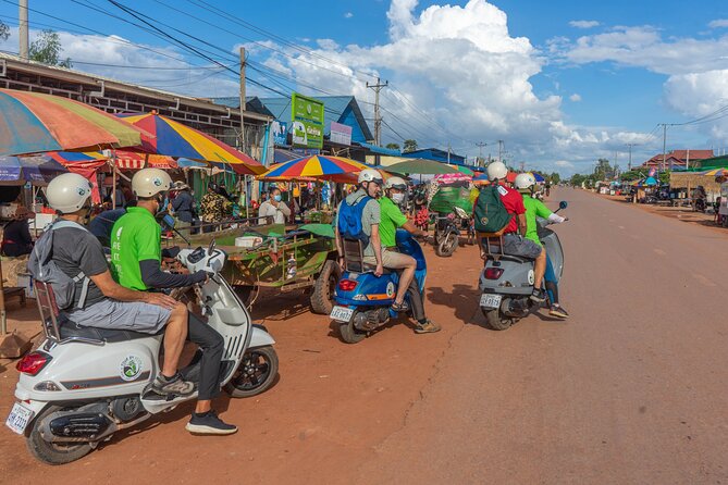 Siem Reap Countryside Sunset Vespa Tour / Tuk Tuk Available - Who should book this Vespa tour?