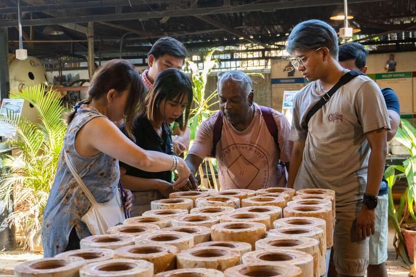 Siem Reap Evening Food Tour - On Promotion Price limit Offer - Road 60, where insects become part of dinner