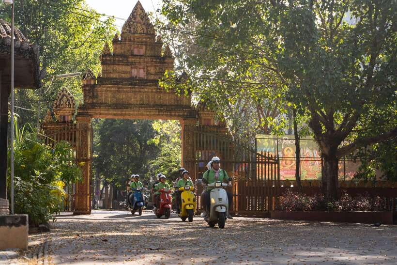 Siem Reap Evening Food Tour - On Promotion Price limit Offer - First taste: lort cha at a family noodle shop