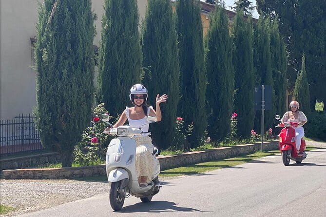 Tuscany Sunset Vespa tour with Dinner at a Chianti Winery - Leaving Florence for the Chianti hills
