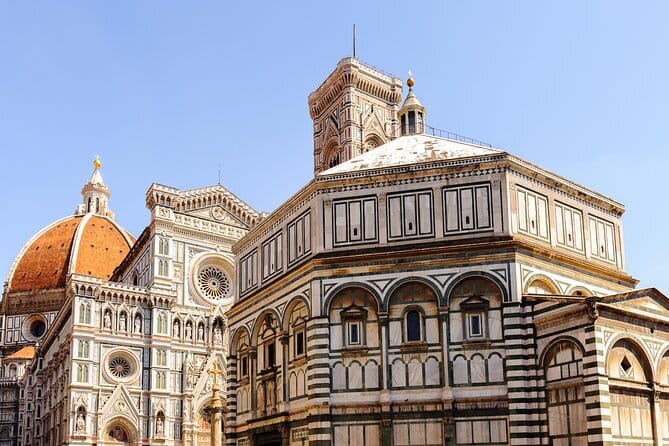 Tuscany Vespa Tour: Lunch & Wine Tasting, Countryside Roads - What arrives at the Tuscan lunch