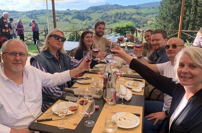 Tuscany Vespa Tour with Lunch and Wine Tasting in Chianti Area - Small Group, Vehicle and Guide Support