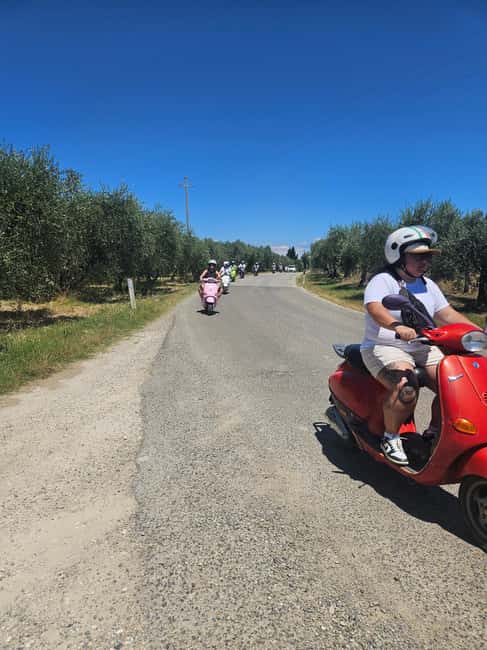 Tuscany: Vespa Tour with Traditional Lunch - Key points at a glance