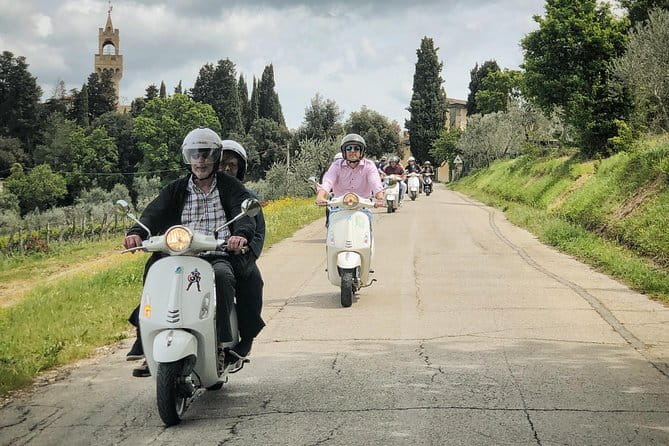 Tuscany Vespa Tours Through the Hills of Chianti - Learning to handle the Vespa before the hills