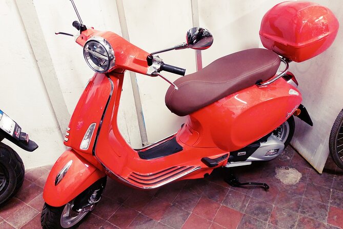 Vespa and Scooter Rental in Lucca - Why a Lucca scooter rental works so well