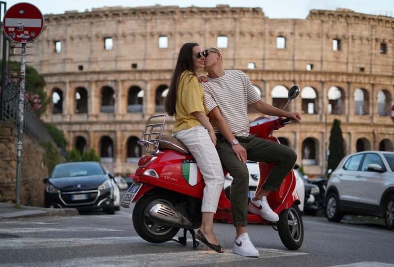 Vespa city tour in Rome with two different routes - Why a Vespa is a smart way to see Rome quickly