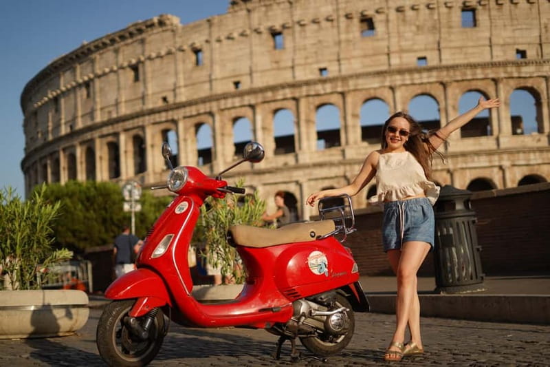 Vespa city tour in Rome with two different routes - Janiculum Hill and the view over Rome