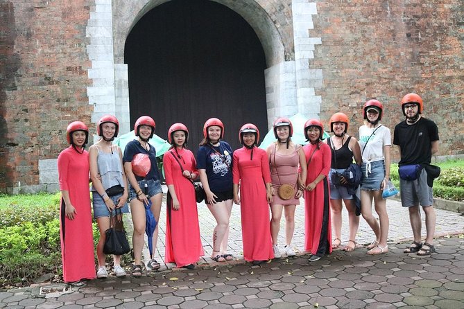 Vespa City Tour &Train Street Female With Ao Dai Riders 4,5 Hours - Truc Bach Lake, lunch, and local café time
