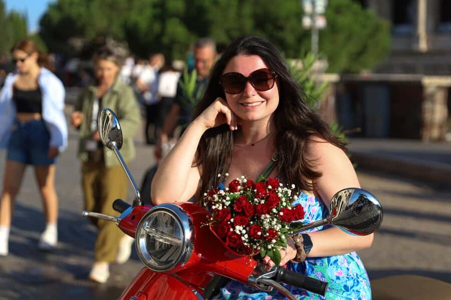 Vespa Rome Photography Tour by Local - Trastevere from the back of a Vespa