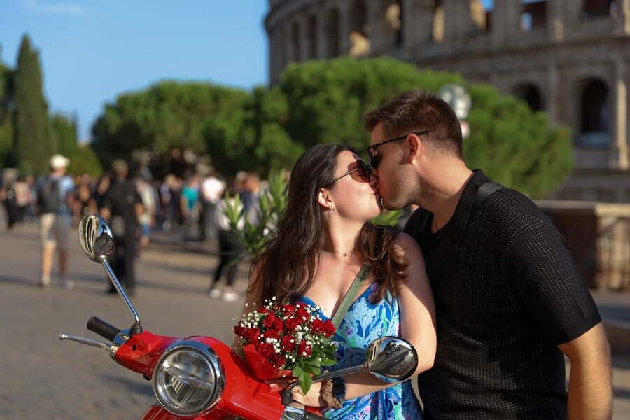 Vespa Rome Photography Tour by Local - How the professional photography works