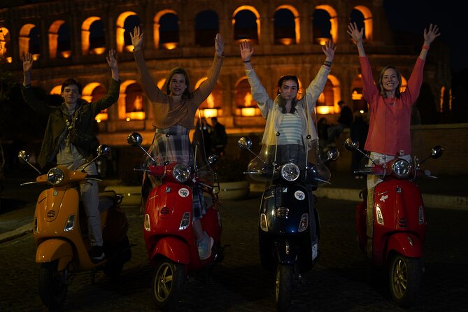 Vespa Scooter Night Tour in Rome with Professional Photographer - Circus Maximus and the Aventine Keyhole