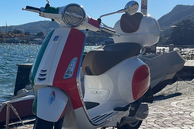 Vespa tour adventure on the lake - Argegno, espresso, and the first pause