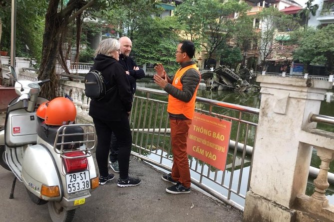 Vespa Tour Hanoi Life Rustic - Bun Cha lunch with local extras