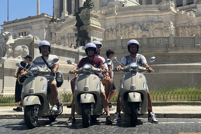 Vespa Tour Highlights of Rome - Trastevere and Circus Maximus