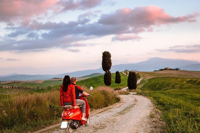 Vespa tour in Rome with Dinner - Janiculum Hill and the noon cannon