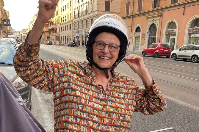 Vespa Tour in Rome with Nicolò - The Pantheon closes the route with a landmark interior you may revisit