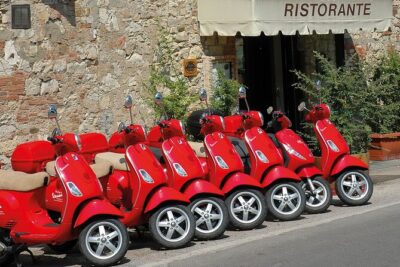 Vespa Tour with Lunch&Chianti Winery from Siena