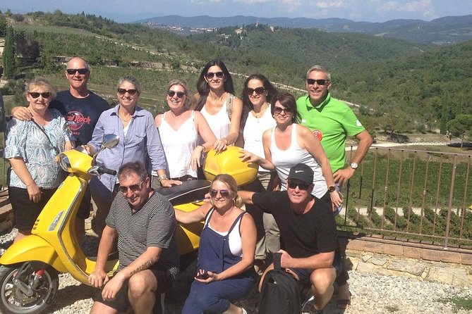 Vespa Tour with Lunch&Chianti Winery from Siena - Monteriggioni gives the day a medieval finish