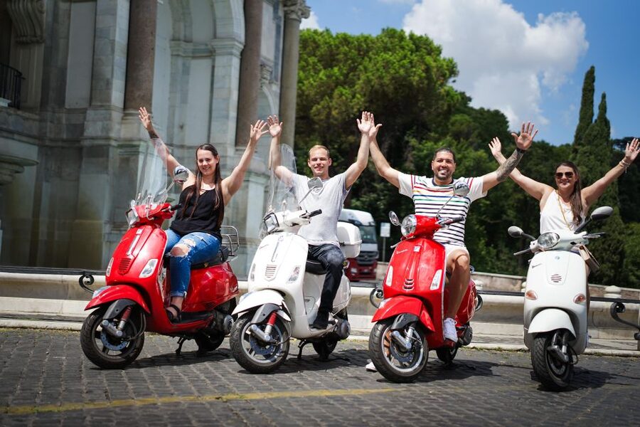 Vespa tour with Professional Photoshoot - The Colosseum photo stop