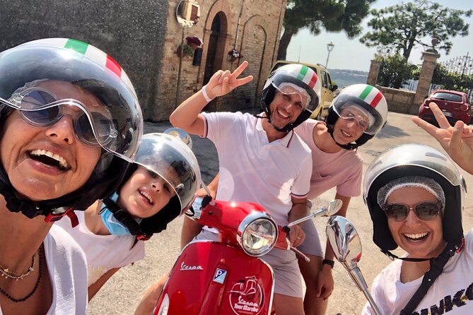 Vespa tour with written guide of Marche in Valdaso - What the self-guided roadbook changes